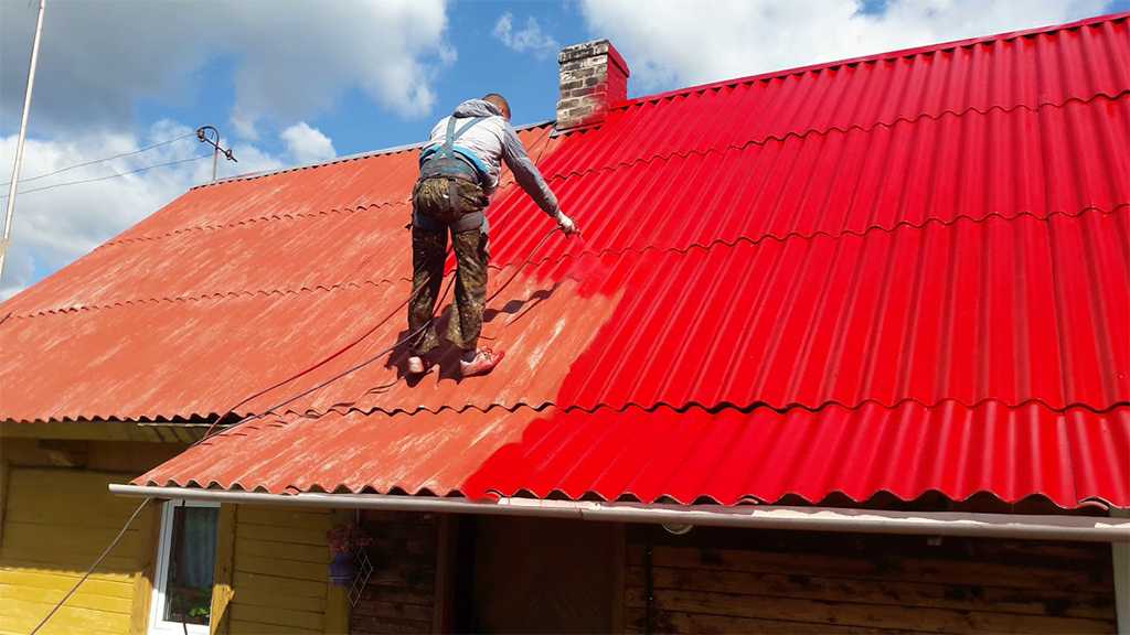 Чем покрасить оцинкованную крышу дома: резиновая краска для .